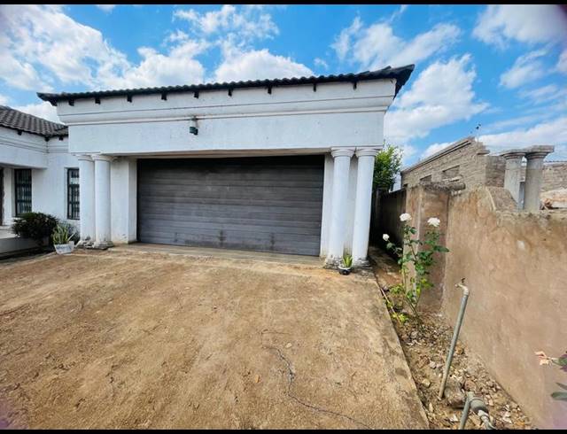 4 BEDROOM HOUSE FOR SALE IN BUDELI